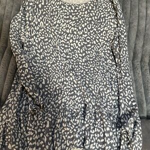 Stylish Gray Leopard Print Women's Tunic